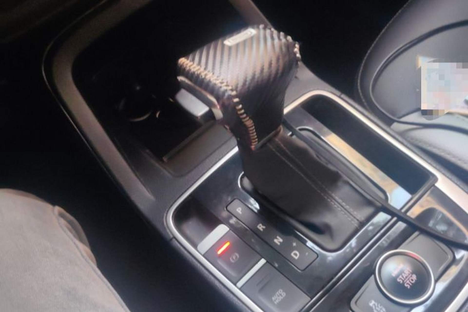 Used Qoros 5 2016 1.6T Automatic Elite Model Gear Lever