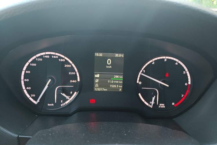 Used Qoros 5 2016 1.6T Automatic Luxury Model Instrument Cluster
