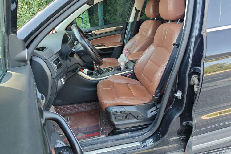 Used Qoros 5 2016 1.6T Automatic Luxury Model Left Front Seat
