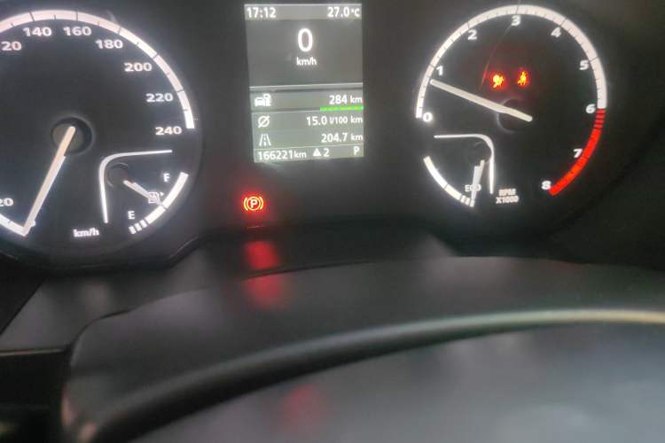Used Qoros 5 2016 1.6T Automatic Elite Model Odometer Close Up