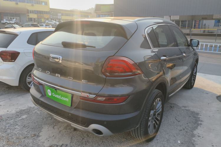 Used Qoros 5 2016 1.6T Automatic Luxury Model Rear Right 45 Deg