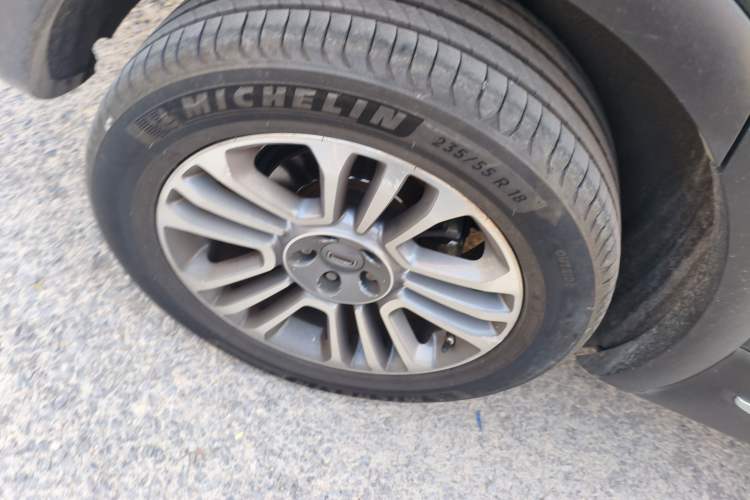 Used Qoros 5 2016 1.6T Automatic Luxury Model Right Rear Wheel Hub