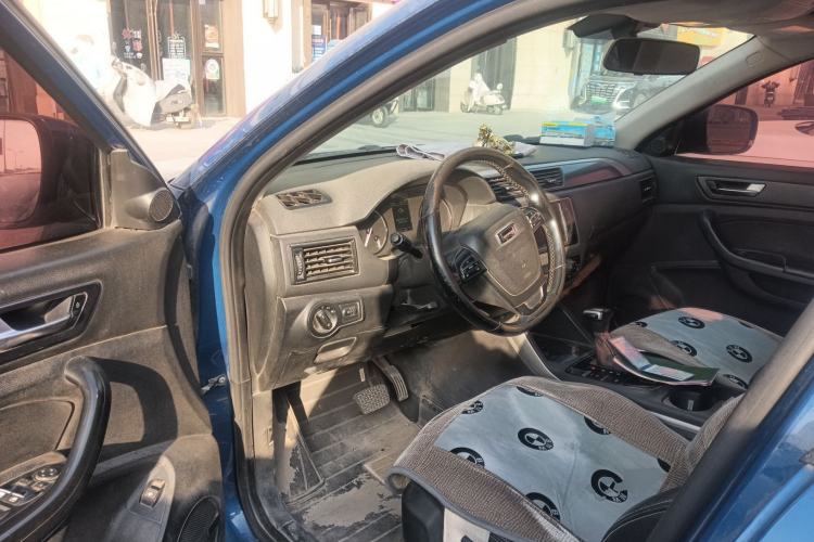 Used Qoros 5 2016 1.6T Automatic Elite Model Driver Seat