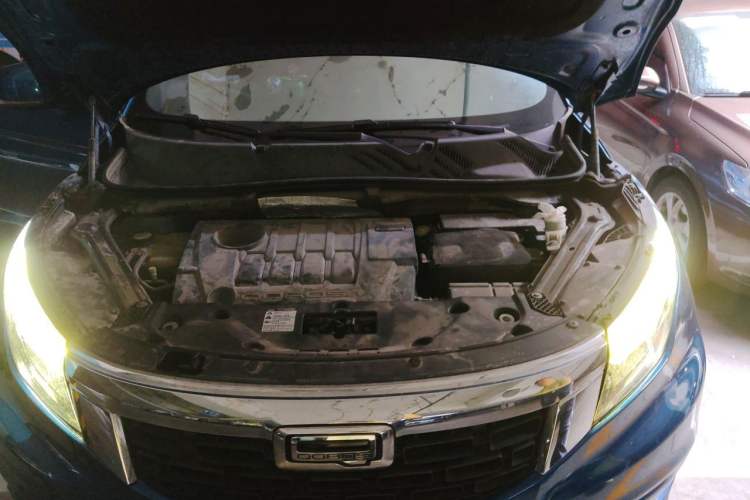 Used Qoros 5 2016 1.6T Automatic Luxury Model Engine Bay