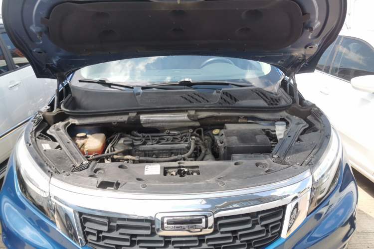 Used Qoros 5 2016 1.6T Automatic Luxury Model Engine Bay