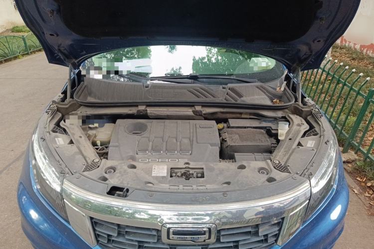 Used Qoros 5 2016 1.6T Automatic Luxury Model Engine Bay