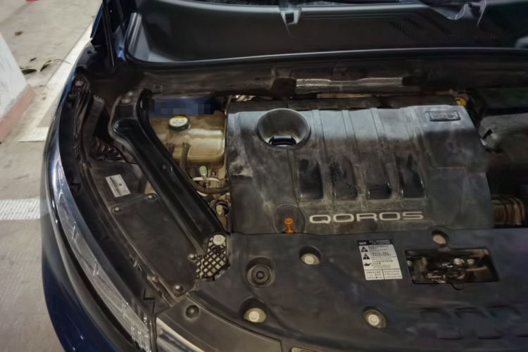 Used Qoros 5 2016 1.6T Automatic Luxury Model Engine Bay Right
