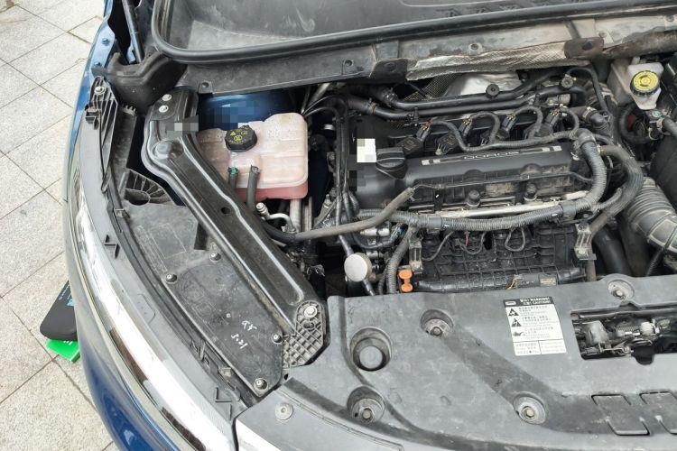 Used Qoros 5 2016 1.6T Automatic Elite Model Engine Bay Right