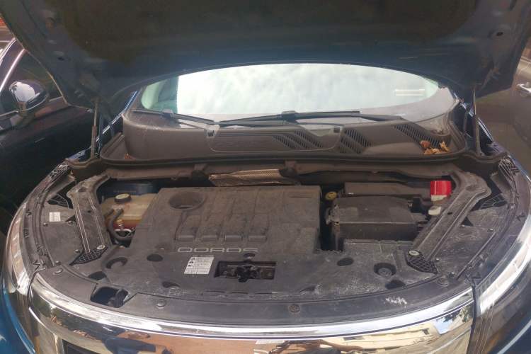 Used Qoros 5 2016 1.6T Automatic Luxury Model Engine Bay