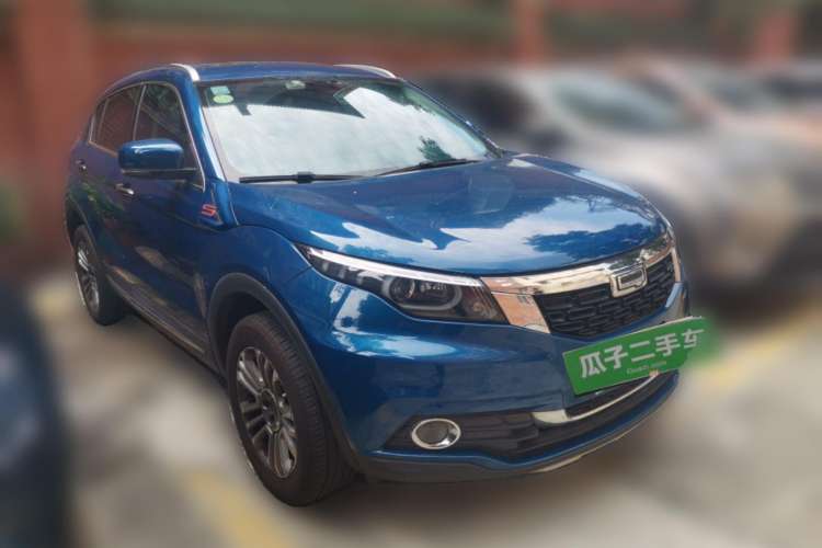 Used Qoros 5 2016 1.6T Automatic Luxury Model Front Right 45 Deg