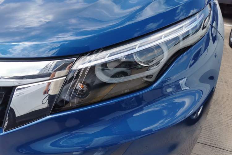 Used Qoros 5 2016 1.6T Automatic Luxury Model Left Front Headlight