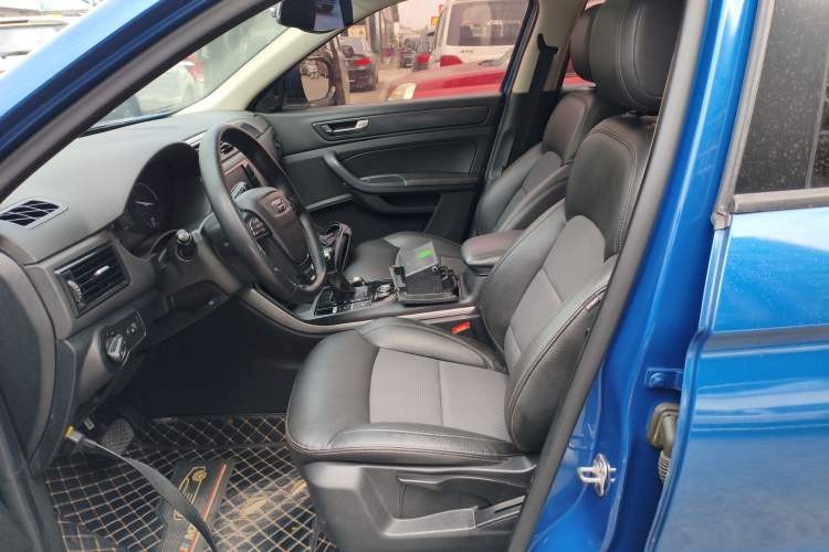 Used Qoros 5 2016 1.6T Automatic Elite Model Left Front Seat