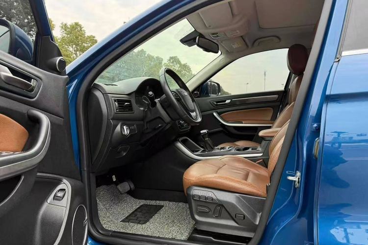 Used Qoros 5 2016 1.6T Automatic Luxury Model Left Front Seat