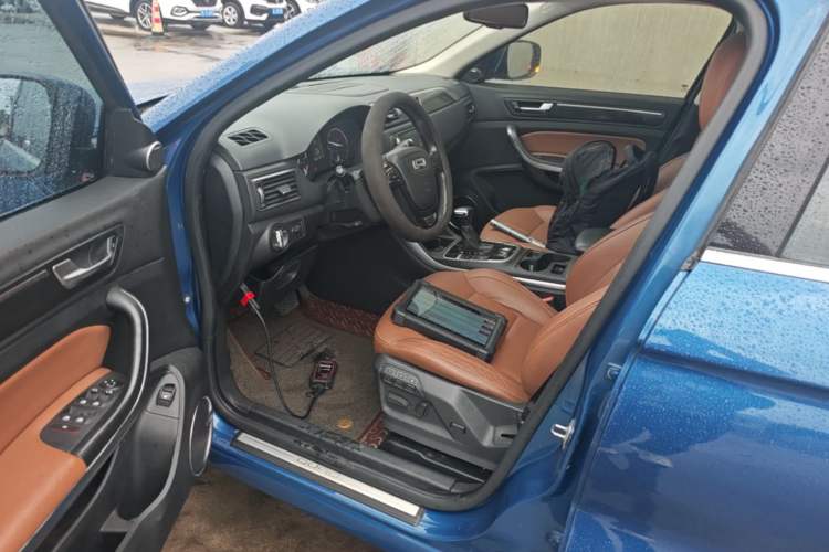 Used Qoros 5 2016 1.6T Automatic Luxury Model Left Front Seat