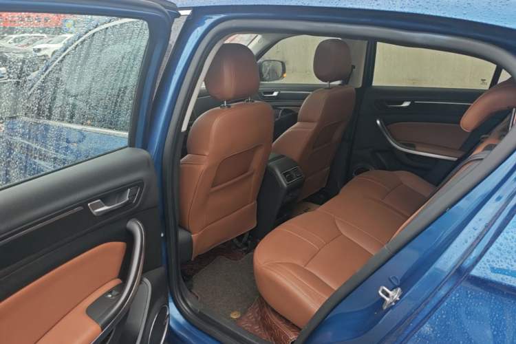 Used Qoros 5 2016 1.6T Automatic Luxury Model Left Rear Seat