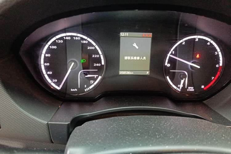 Used Qoros 5 2016 1.6T Automatic Luxury Model Odometer Close Up
