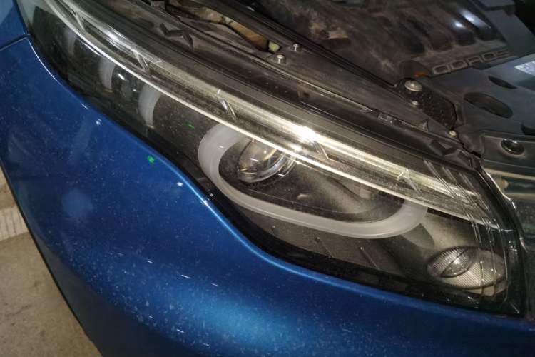 Used Qoros 5 2016 1.6T Automatic Luxury Model Right Front Headlight