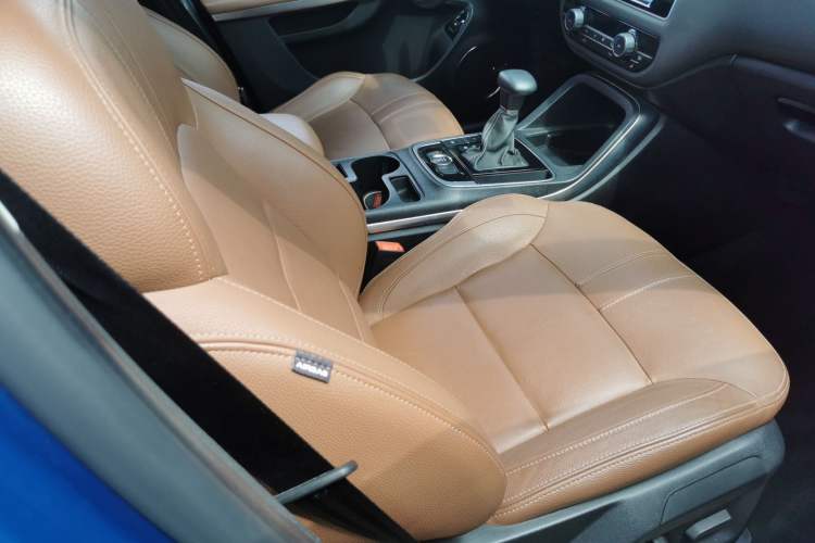 Used Qoros 5 2016 1.6T Automatic Luxury Model Right Front Seat