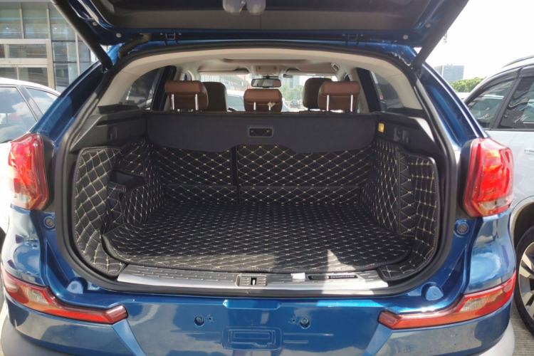 Used Qoros 5 2016 1.6T Automatic Luxury Model Trunk