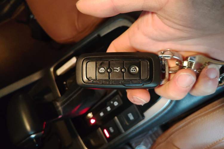 Used Qoros 5 2016 1.6T Automatic Luxury Model Vehicle Key
