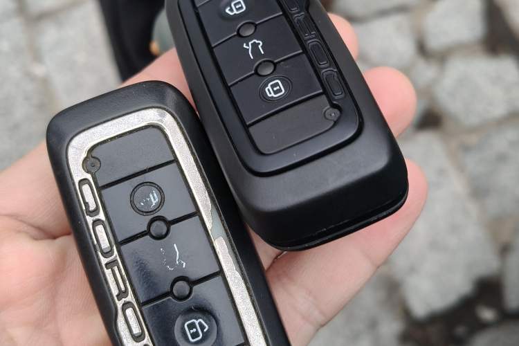 Used Qoros 5 2016 1.6T Automatic Elite Model Vehicle Key