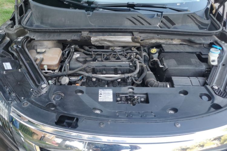 Used Qoros 5 2016 1.6T Manual Fashion Edition Engine Bay