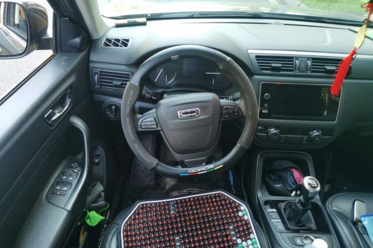 Used Qoros 5 2016 1.6T Manual Fashion Edition Steering Wheel