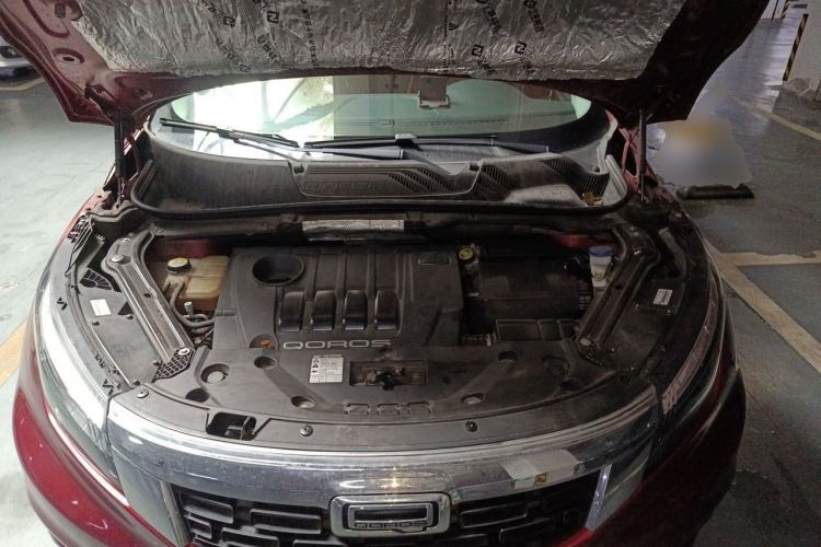 Used Qoros 5 2016 1.6T Automatic Comfort Model Engine Bay