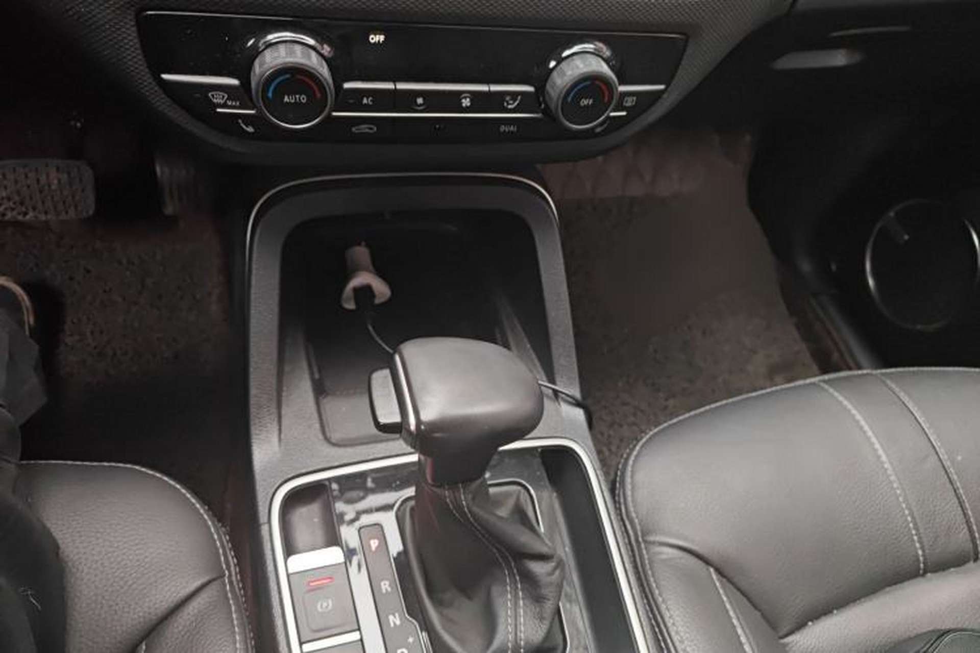 Used Qoros 5 2016 1.6T Automatic Luxury Model Gear Lever