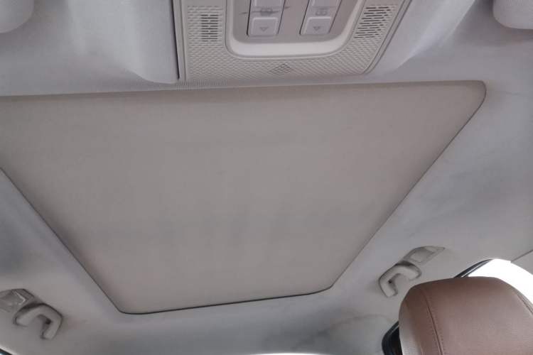 Used Qoros 5 2016 1.6T Automatic Luxury Model Headliner