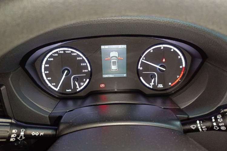 Used Qoros 5 2016 1.6T Automatic Comfort Model Instrument Cluster