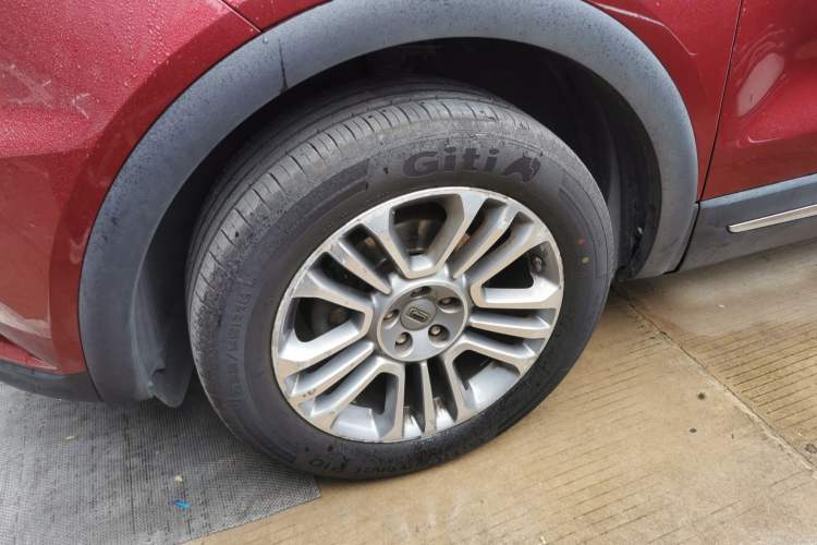 Used Qoros 5 2016 1.6T Automatic Luxury Model Left Front Wheel Hub