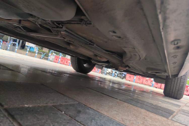 Used Qoros 5 2016 1.6T Automatic Comfort Model Chassis Rear Right