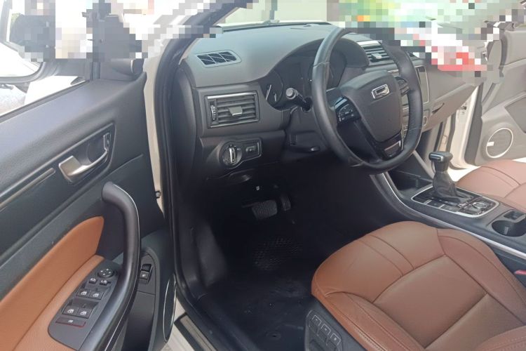 Used Qoros 5 2016 1.6T Automatic Luxury Model Driver Seat