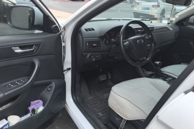 Used Qoros 5 2016 1.6T Automatic Elite Model Driver Seat
