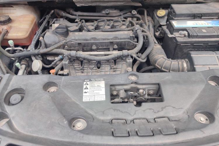 Used Qoros 5 2016 1.6T Automatic Comfort Model Engine Bay