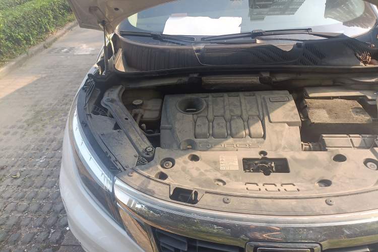 Used Qoros 5 2016 1.6T Automatic Luxury Model Engine Bay Right