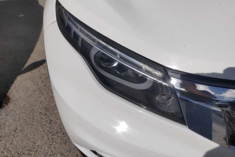Used Qoros 5 2016 1.6T Automatic Luxury Model Exterior 6