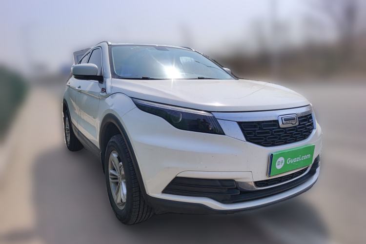 Used Qoros 5 2016 1.6T Automatic Comfort Model Front Right 45 Deg
