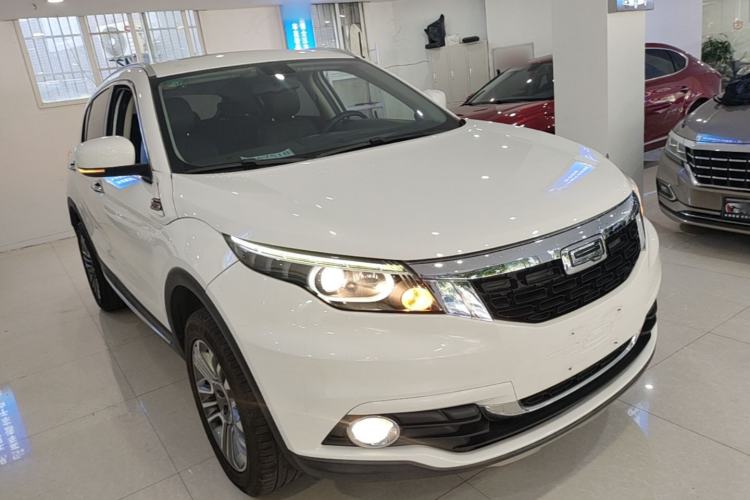 Used Qoros 5 2016 1.6T Automatic Luxury Model Front Right 45 Deg