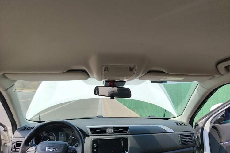 Used Qoros 5 2016 1.6T Automatic Comfort Model Headliner