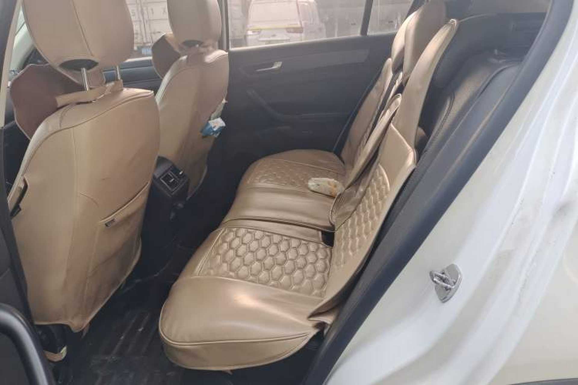 Used Qoros 5 2016 1.6T Automatic Elite Model Interior 4