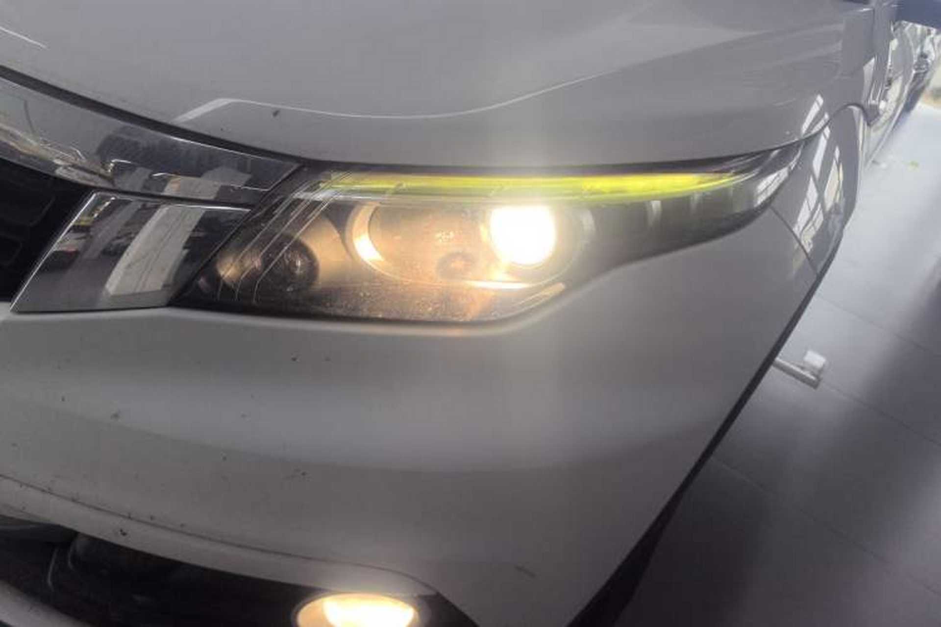 Used Qoros 5 2016 1.6T Automatic Elite Model Left Front Headlight