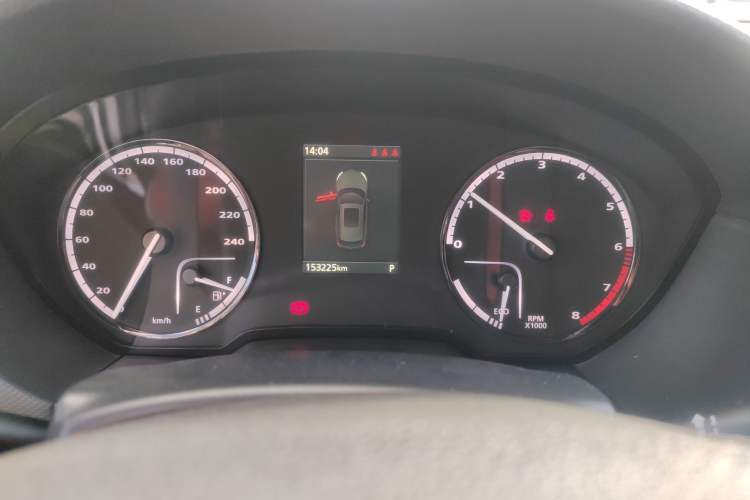 Used Qoros 5 2016 1.6T Automatic Luxury Model Odometer Close Up