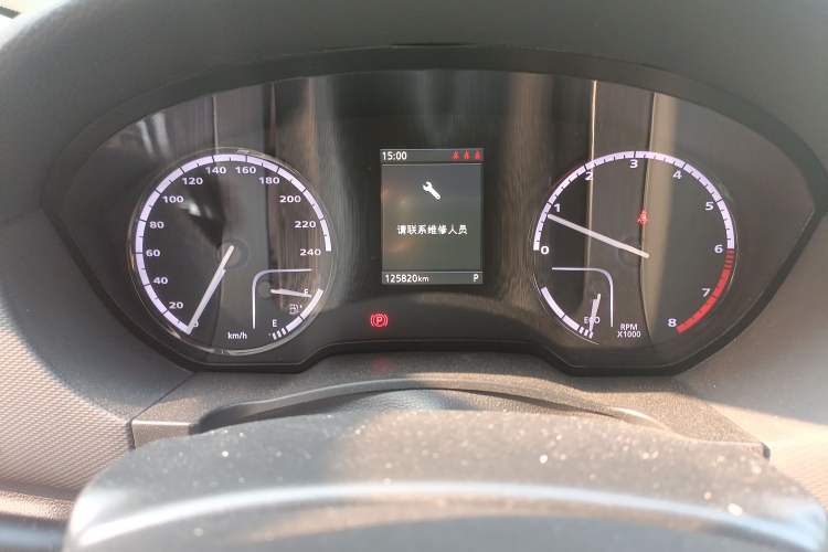 Used Qoros 5 2016 1.6T Automatic Luxury Model Odometer Close Up