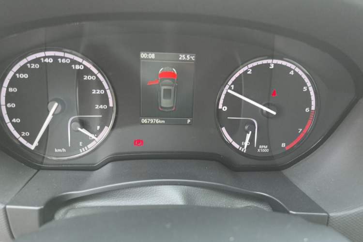 Used Qoros 5 2016 1.6T Automatic Elite Model Odometer Close Up