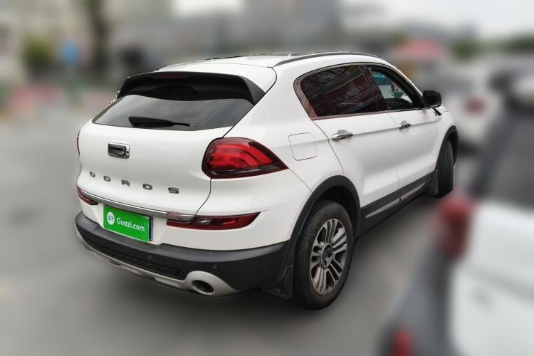 Used Qoros 5 2016 1.6T Automatic Luxury Model Rear Right 45 Deg