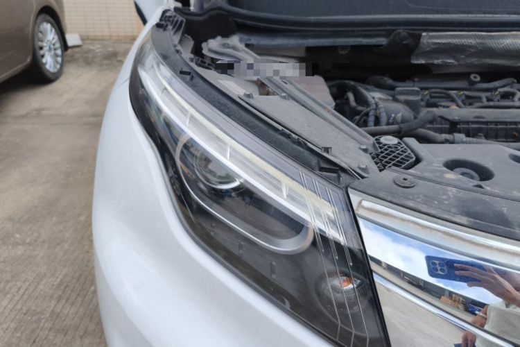 Used Qoros 5 2016 1.6T Automatic Elite Model Right Front Headlight
