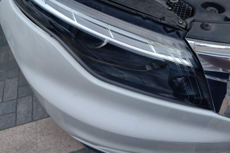 Used Qoros 5 2016 1.6T Automatic Comfort Model Right Front Headlight
