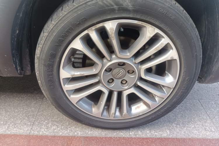 Used Qoros 5 2016 1.6T Automatic Luxury Model Right Front Wheel Hub